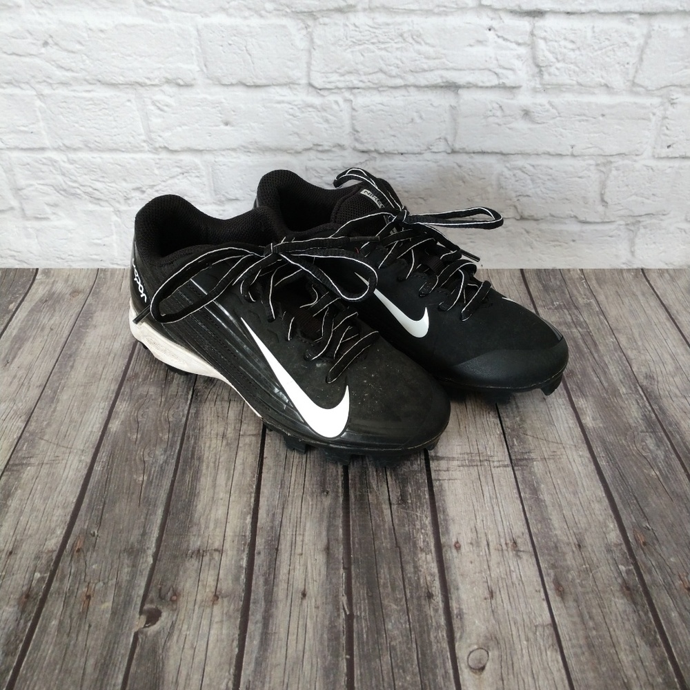 Youth Soccer Cleats Nike Vaper Size 2